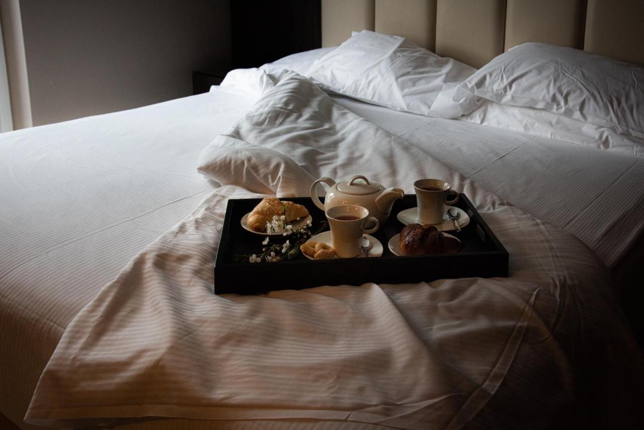 Hotel Ansharius - Adults Only รอกการาโซ ภายนอก รูปภาพ
