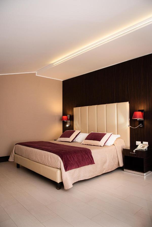 Hotel Ansharius - Adults Only รอกการาโซ ภายนอก รูปภาพ